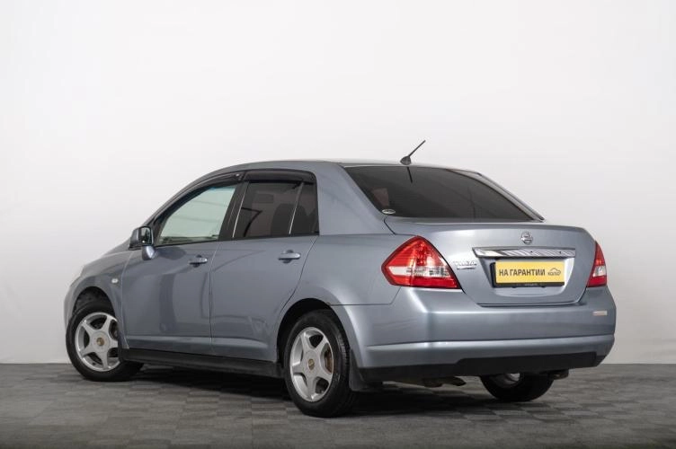 Nissan Tiida Latio 5 из 6