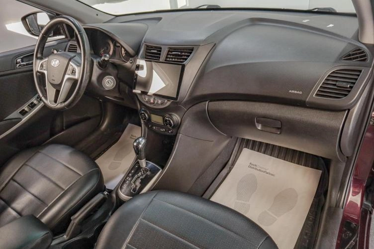 Hyundai Solaris 15 из 18