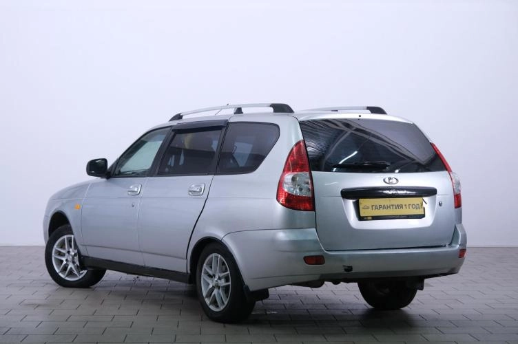 ВАЗ (LADA) Priora 4 из 6