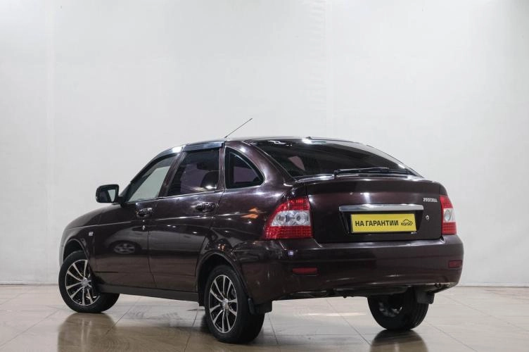 ВАЗ (LADA) Priora 4 из 6