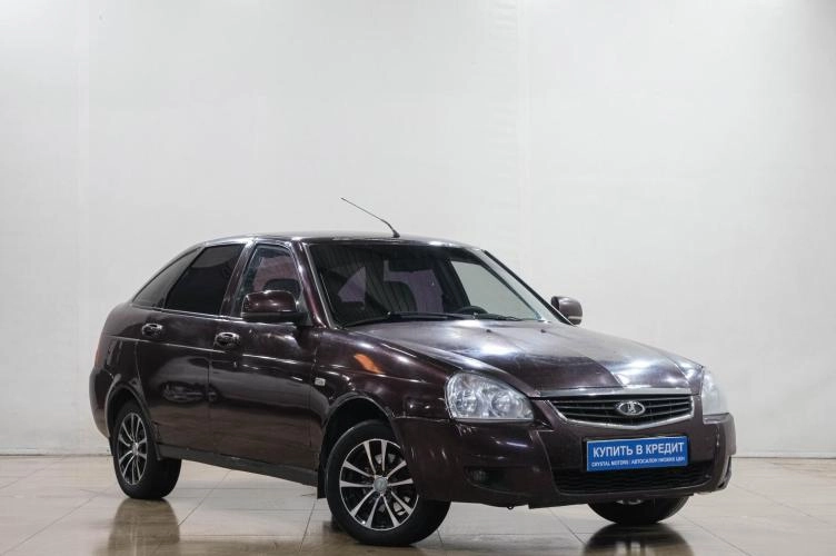 ВАЗ (LADA) Priora 1 из 6