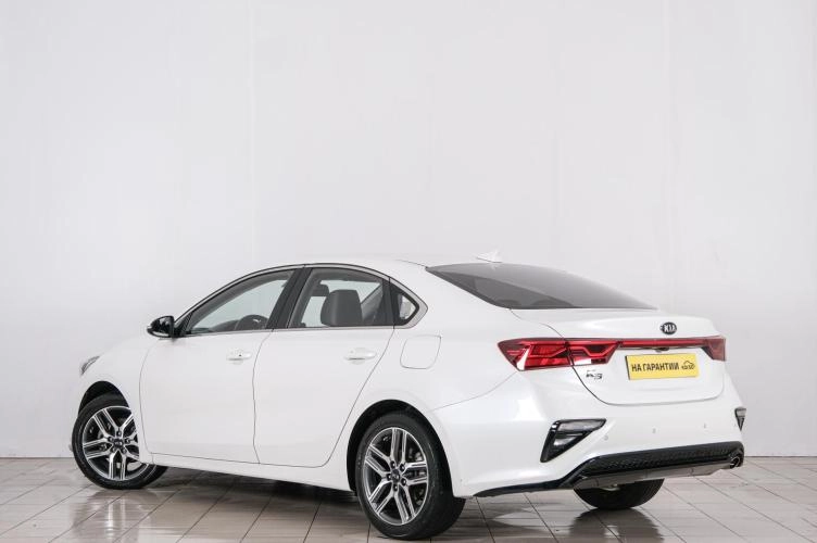 KIA K3 4 из 6