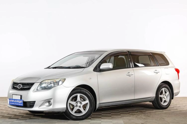 Toyota Corolla Fielder 3 из 6
