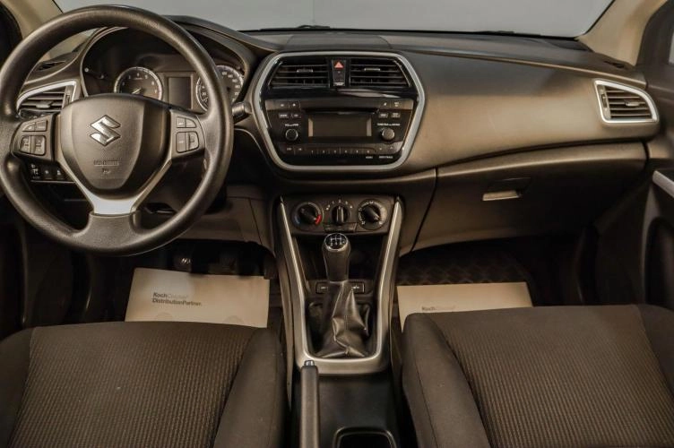 Suzuki SX4 13 из 19