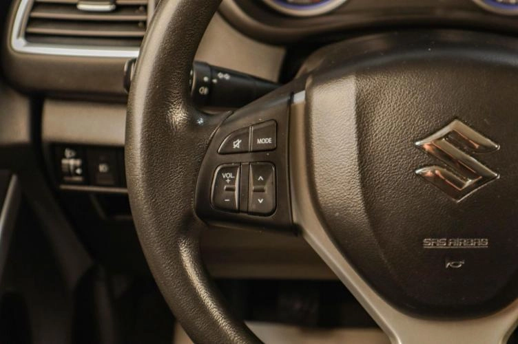 Suzuki SX4 10 из 19