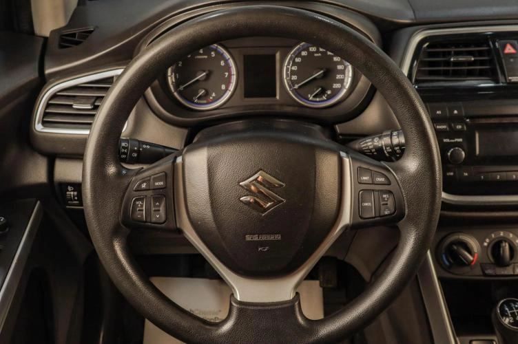 Suzuki SX4 12 из 19