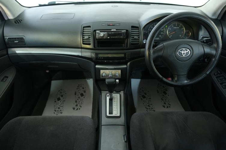 Toyota Premio 12 из 20