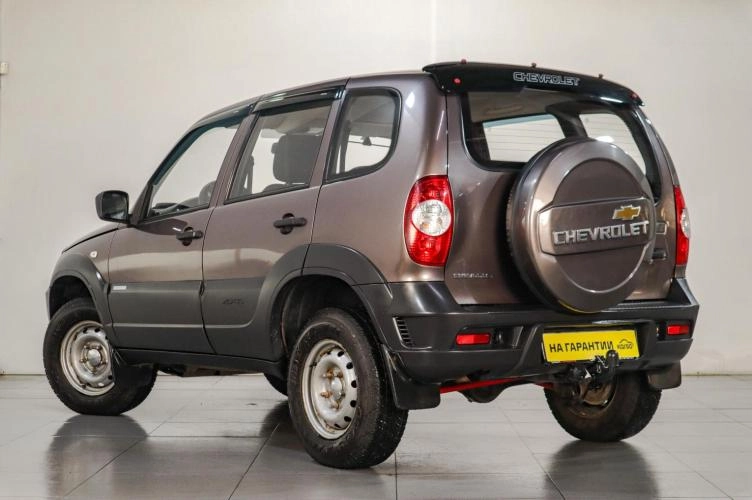 Chevrolet Niva 4 из 6