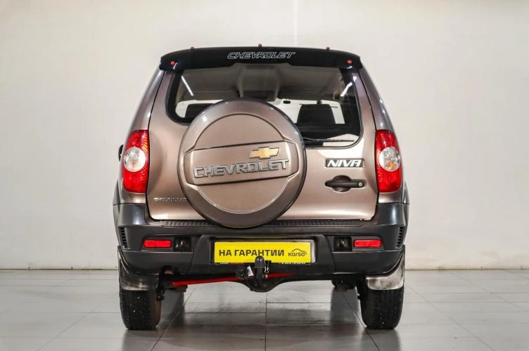 Chevrolet Niva 5 из 6