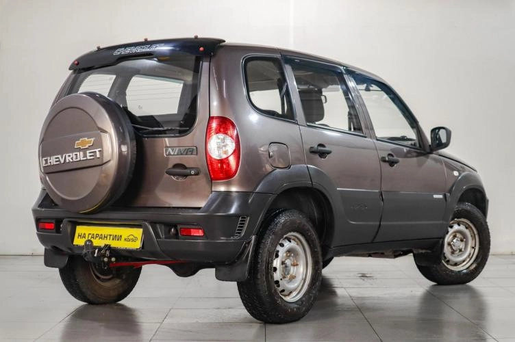 Chevrolet Niva 6 из 6