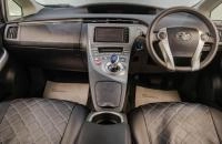 Toyota Prius 16 из 19