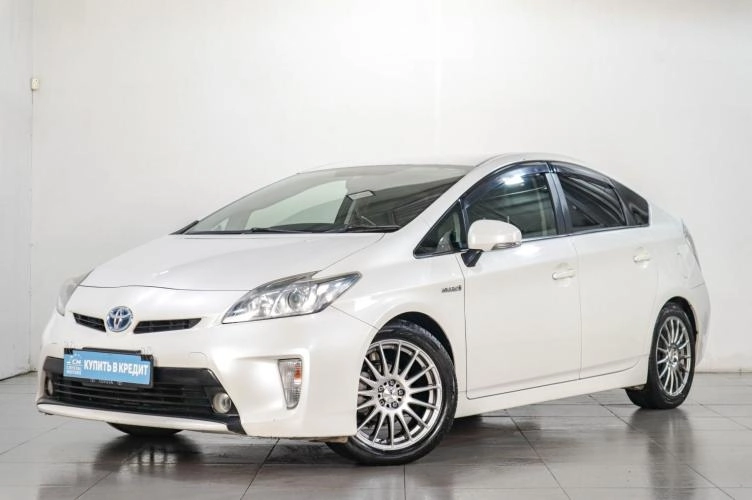 Toyota Prius 2 из 6