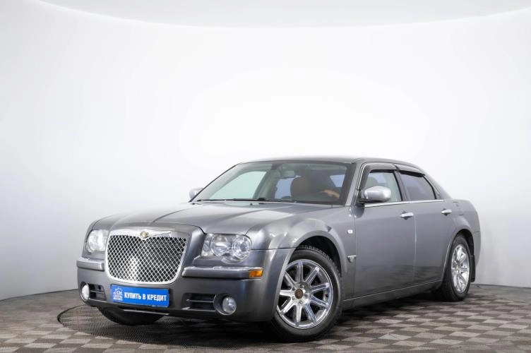 Chrysler 300C 3 из 6
