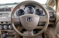 Honda Fit Aria 13 из 21