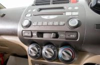 Honda Fit Aria 16 из 21