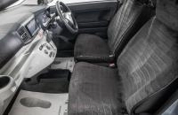 Daihatsu Mira e:S 19 из 22