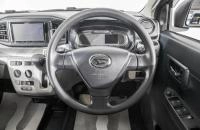 Daihatsu Mira e:S 13 из 22