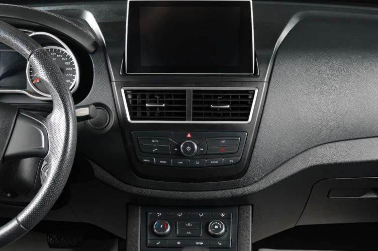 FAW Besturn X40 14 из 19