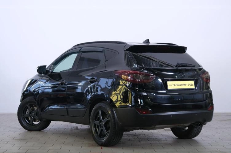 Hyundai ix35 4 из 6