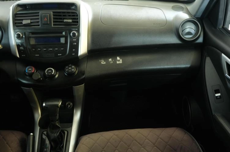 LIFAN X60 16 из 20