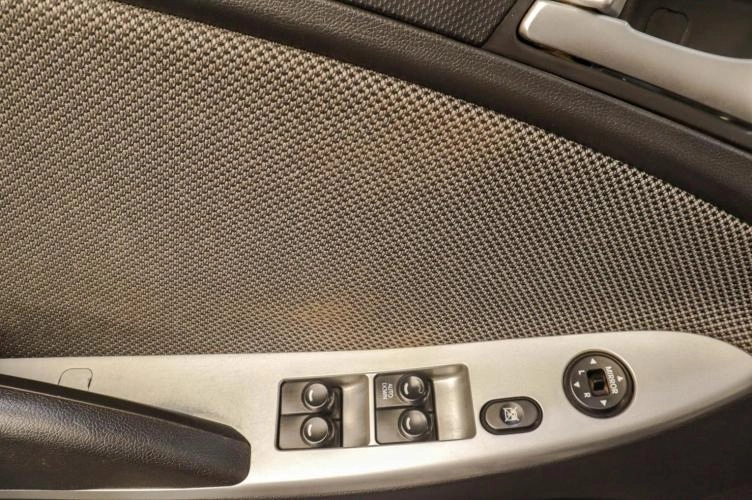 Hyundai Solaris 8 из 15
