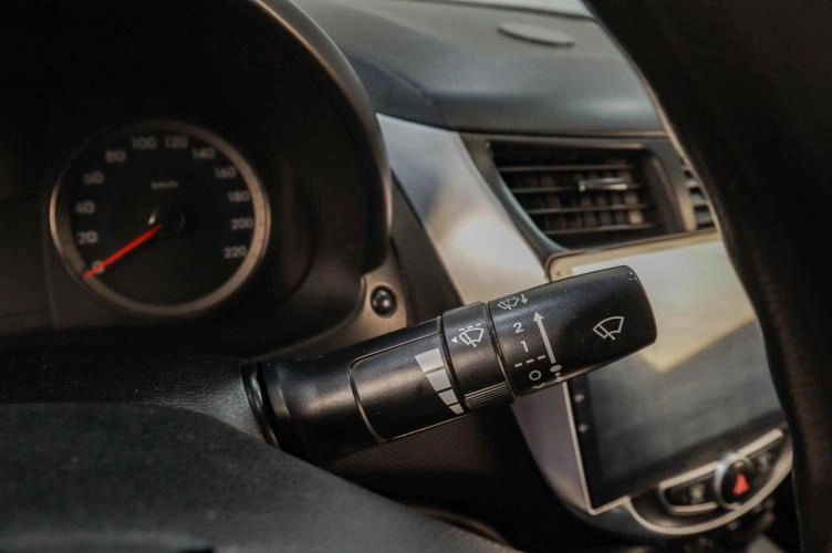 Hyundai Solaris 10 из 15