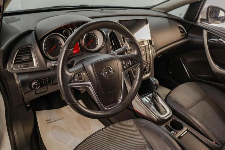 Opel Astra 7 из 18