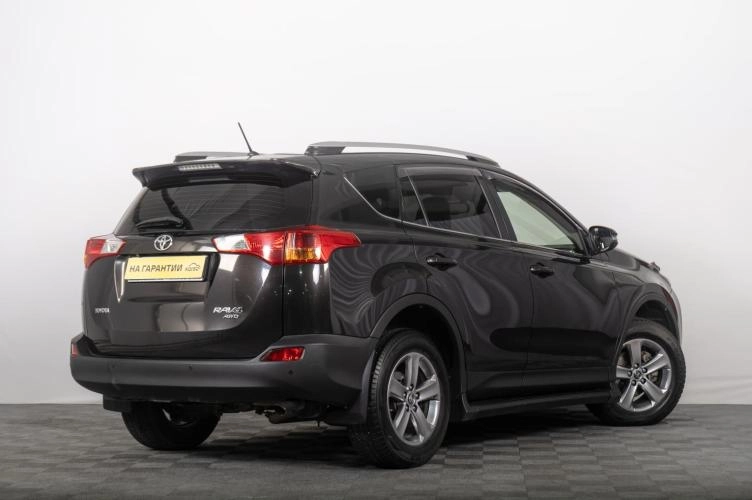Toyota RAV4 6 из 6
