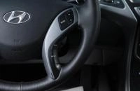 Hyundai Elantra 13 из 19