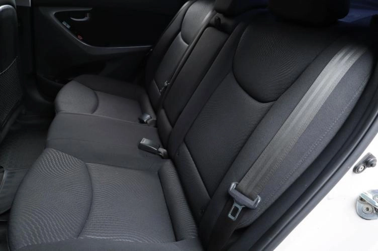 Hyundai Elantra 19 из 19
