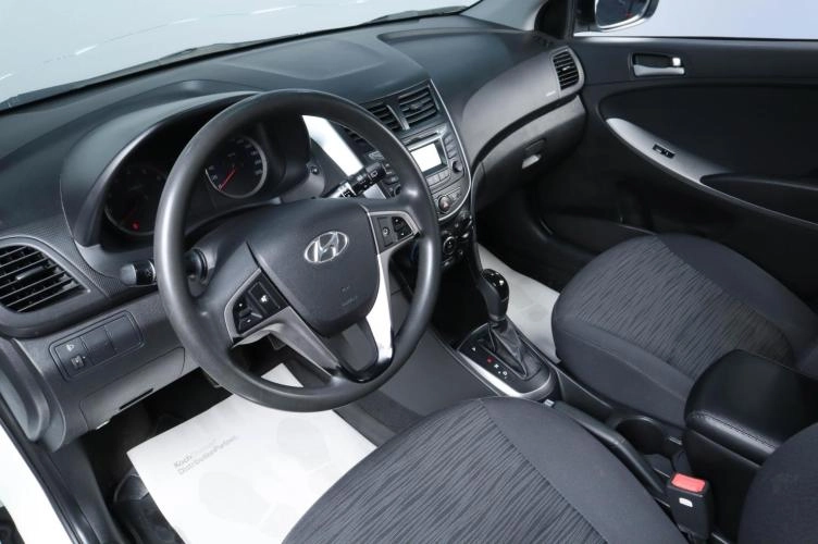 Hyundai Solaris 8 из 17