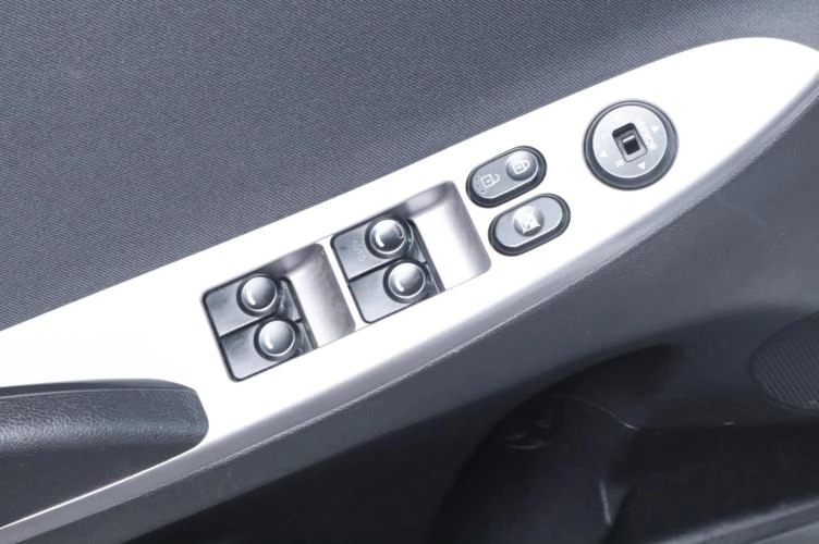 Hyundai Solaris 7 из 17