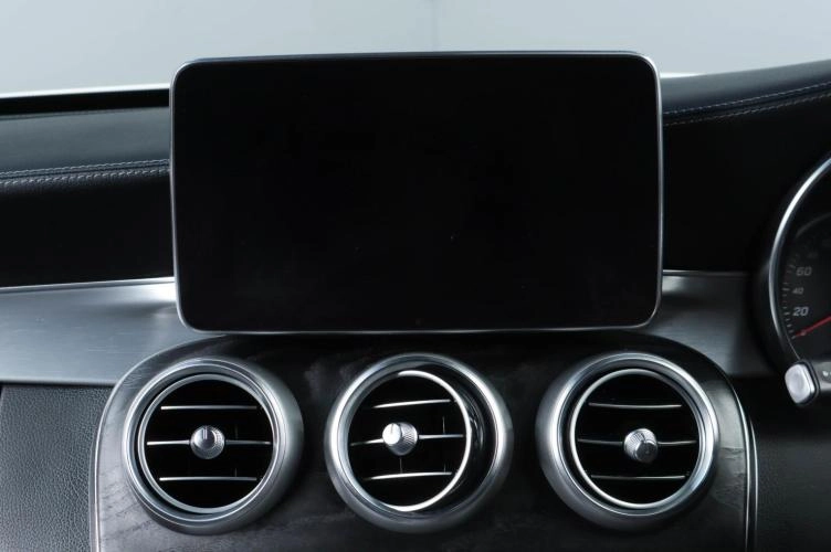 Mercedes-Benz C-класс 15 из 21