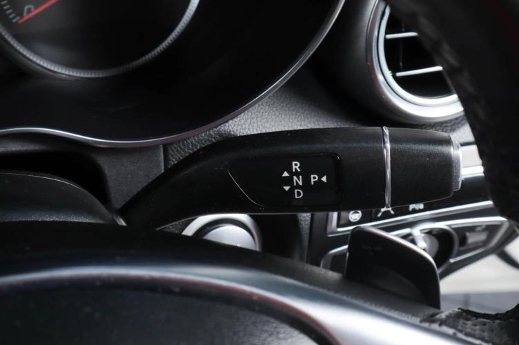 Mercedes-Benz C-класс 14 из 21