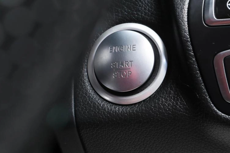 Mercedes-Benz C-класс 18 из 21