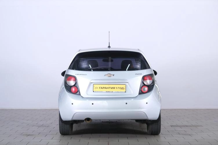 Chevrolet Aveo 5 из 6