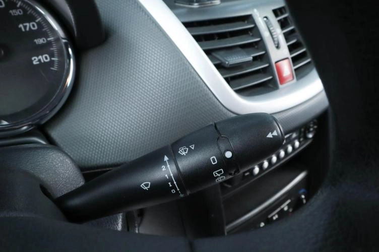 Peugeot 207 13 из 18