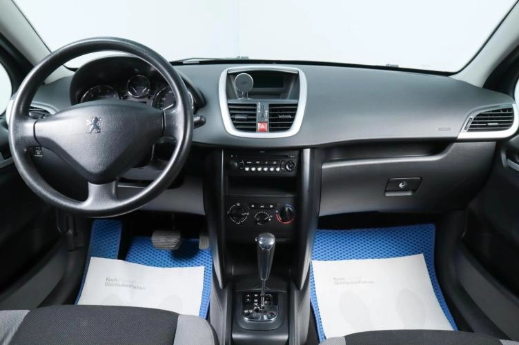 Peugeot 207 9 из 18