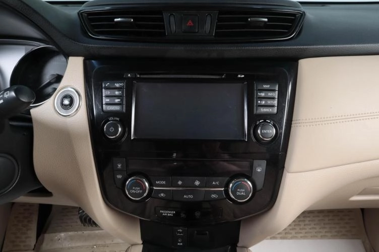 Nissan X-Trail 16 из 20
