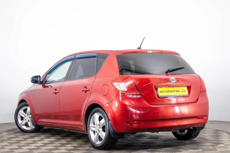 KIA cee'd 6 из 6