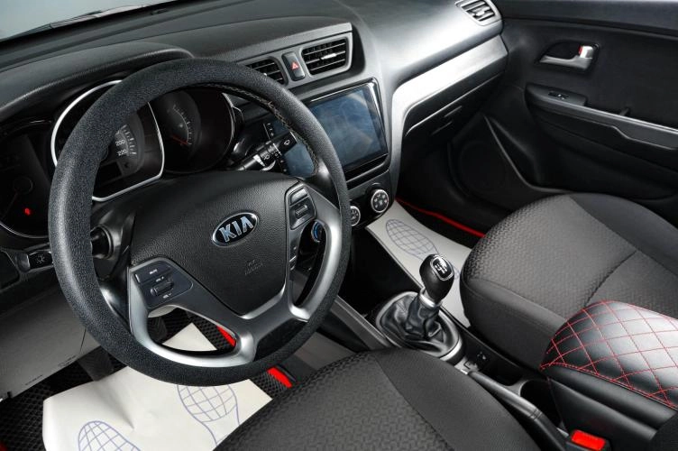 KIA Rio 7 из 19
