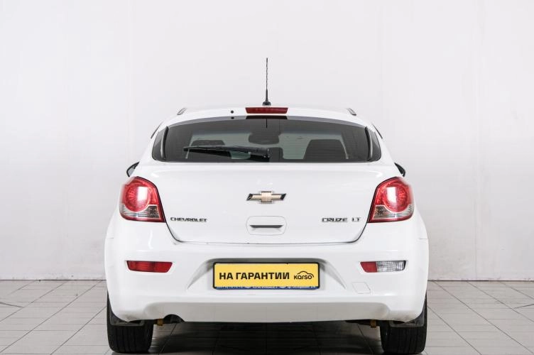 Chevrolet Cruze 5 из 6