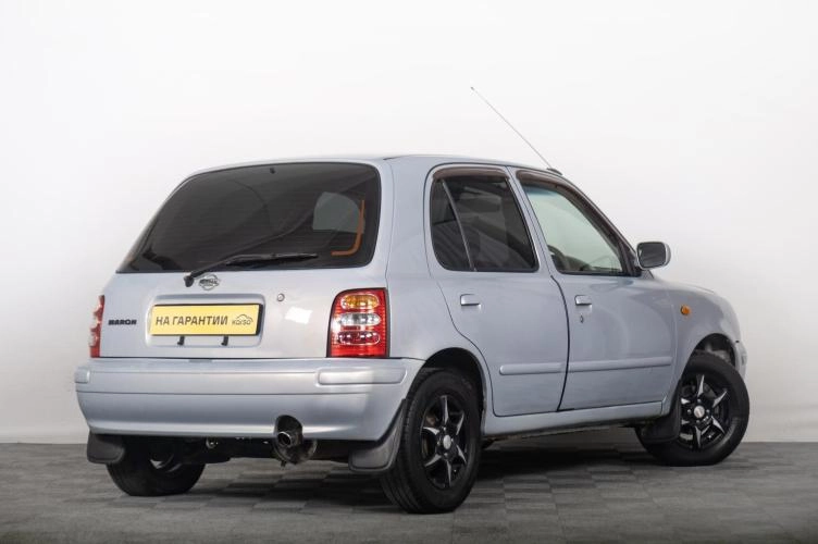 Nissan March 6 из 6