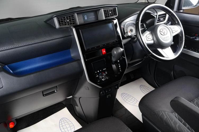 Toyota Roomy 10 из 20