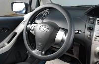 Toyota Yaris 11 из 17