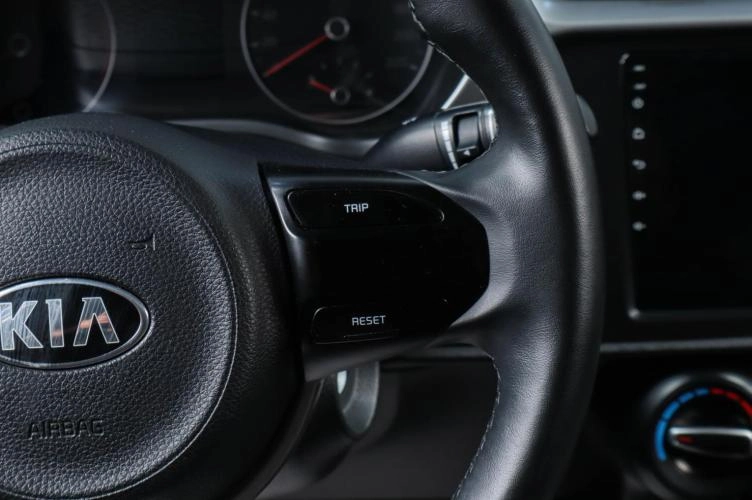 KIA Rio 11 из 20