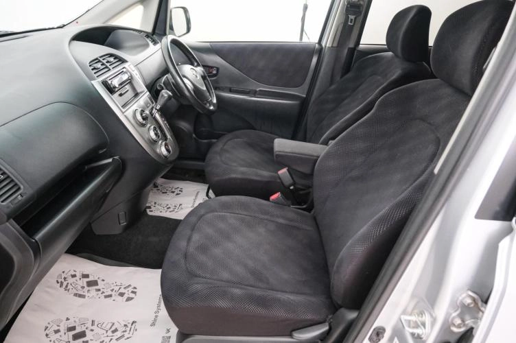 Toyota Ractis 13 из 20
