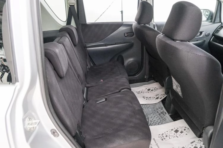 Toyota Ractis 19 из 20