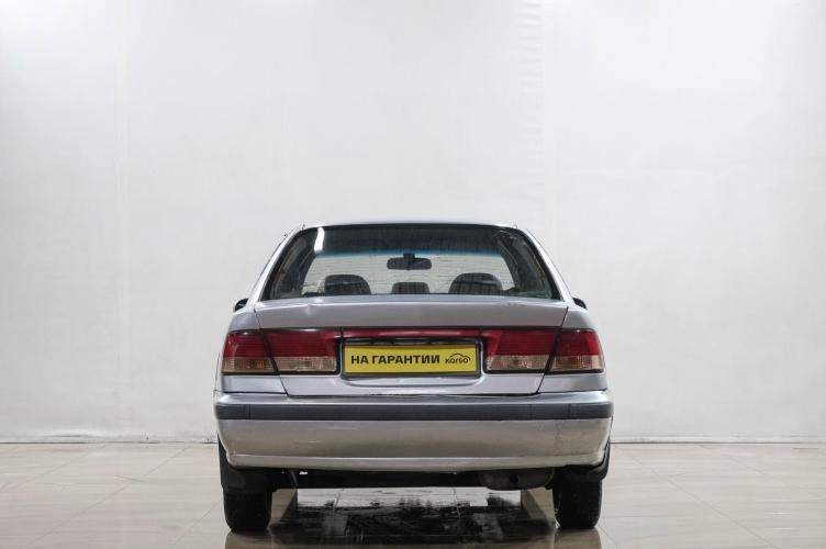 Nissan Sunny 5 из 6