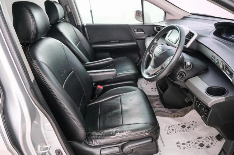 Honda Freed 7 из 22
